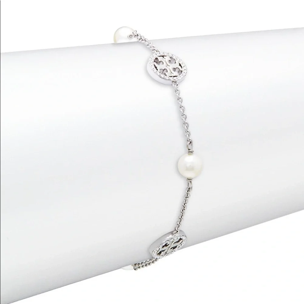 Tory Burch NWT Crystal-Pearl Silvertone Logo Delic $148 MSRP🔥